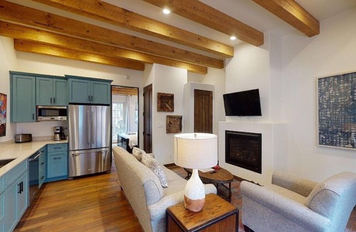 Historic Eastside House | Delgado C2 | Historic 1-Bedroom Casita near Canyon Road