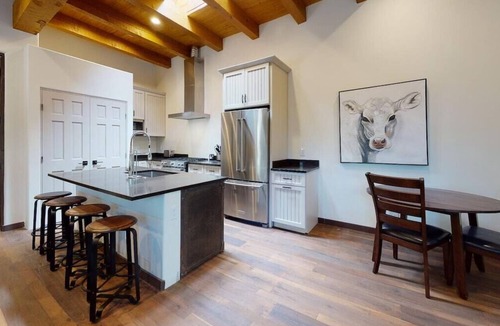Historic Eastside House | Delgado C3 | Luxury 1 Bedroom Santa Fe Casita