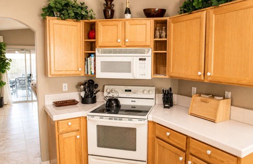 The Bluffs House | Delightful, cozy home w/breathtaking mtn views. Near hiking, golf & restaurants!
