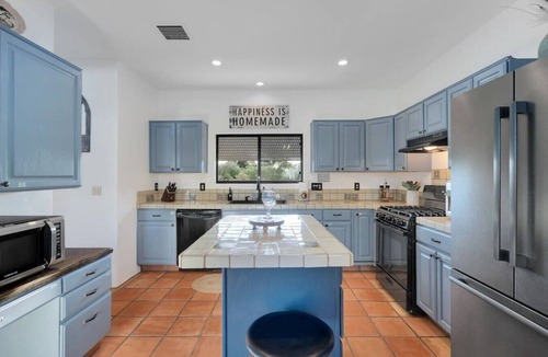 Tortolita House | Desert Estate w/Pool, Spa, Views & Putting Green