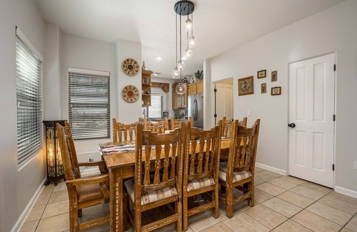 Las Cruces House | Desert Gem in Las Cruces w/Vigas & Southwest Flair