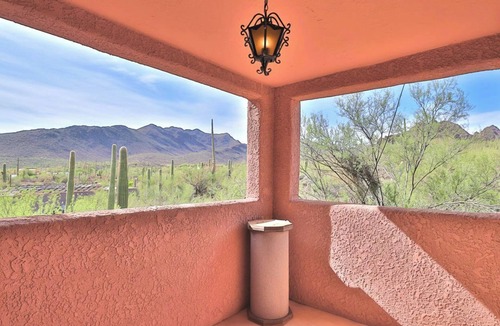 Casas Colina Cabo House | Desert Paradise at Trails End with beautiful desert and mountain views