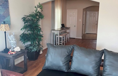 Fort Worth Apartment | DFW - Room B - One Bedroom Apartment, Sleeps 1