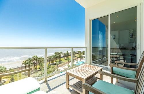 Galveston Apartment | Diamond Beach Resort Seawall Stunner