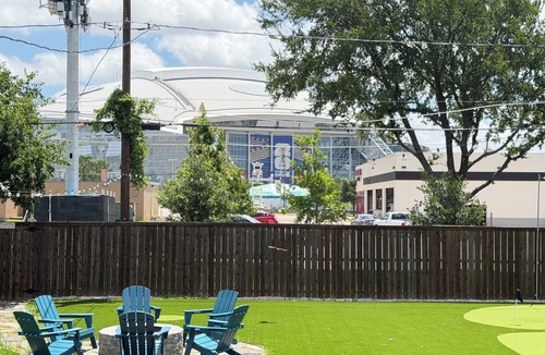 Central Arlington House | Direct Backdoor Access to AT&T Stadium Retreat with 9-Putting Green and Fire Pit