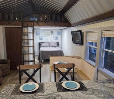 Fayette County Ski Chalet | Dodo's Place on 22 acres outside of Smithville, TX