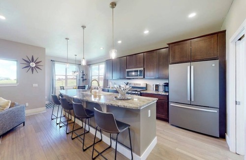 Pagosa Springs House | Dog-friendly house in central locale on golf course with mountain view & hot tub