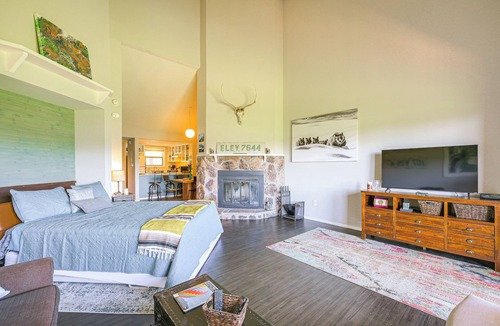 Pagosa Springs Apartment | Dog-friendly Pagosa Springs Studio: Grill & Views!