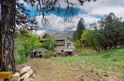 Durango House | Dog-friendly townhome with mountain view, fireplace, patio, grill & W/D