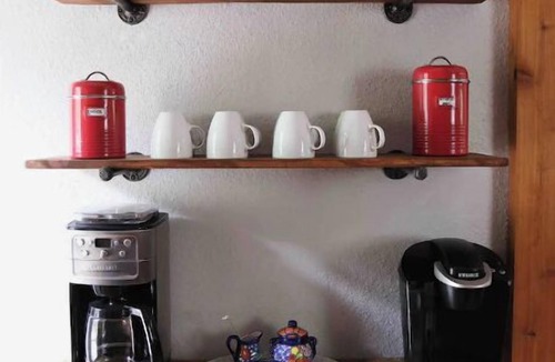 Kerrville Cottage | Dos Pinos Riverside Cottage near DT Kerrville