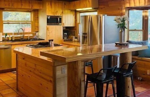 Hesperus House | Double J Cabin! Hot Tub, Sauna and Star Gazes!