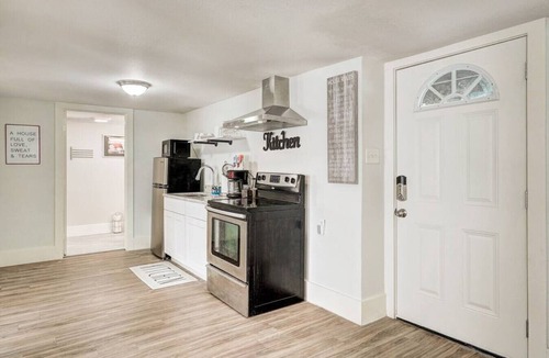 Round Rock House | Downtown Round Rock Getaway for Family or Group!