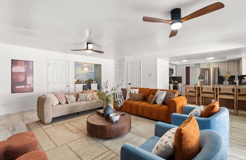 Taylor Ranch House | Dream Escape! Heated Pool, Hot Tub, Game Room, Golf, Outdoor Paradise! Sleeps 14