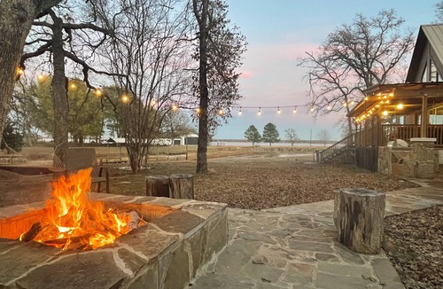 Franklin House | Driftwood and Daydreams @ Lake Limestone