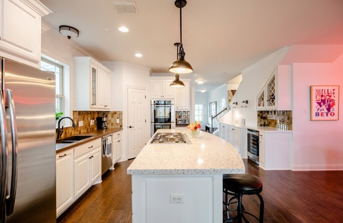 Holly House | East ATX Luxury Home + Saltwater Pool + Near Downtown + on Lady Bird Lake Trail