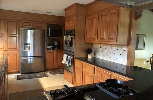 Bay Area House | ELK House in CC! 4 bedrooms 2 bath! Book now for Spring and Summer! Free Wi-Fi