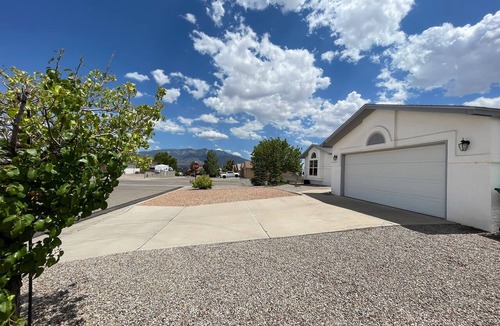 Ranchito House | Enchanted Hills Pool & Hot Tub w/Sandia Mountain Views!