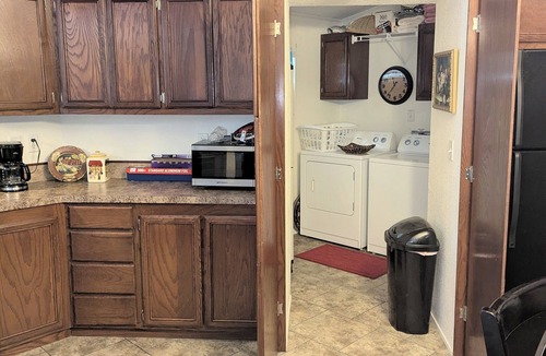 May House | Enchanting 3-bedroom home blocks away from Lake Brownwood