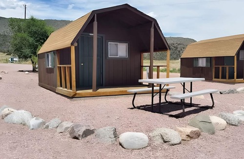 Canon City Cabin | Enjoy Family Adventures with Mountain Views | Free Parking and Fun Activities