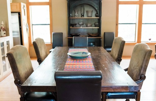 Wellborn House | Enjoy our 5-bedroom, peaceful, wooded retreat in College Station