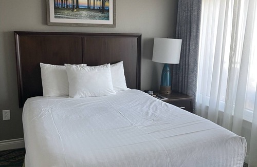 Beachside Village Resort | Entire Resort Condo 2bed/2Bath sleeps 8 w/infinity pool overlooking the beach