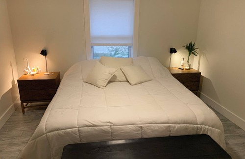 South River City Condo | Entire South Congress Condo- Walk to the best attractions in Austin!