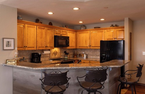 Purgatory Condo | Eolus Ski-in/Ski-Out Condo w/private hot tub/deck and Awesome Mountain Views