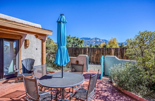 Arroyo Seco House | Estrella Vista Retreat - Views, Hot Tub & Patio