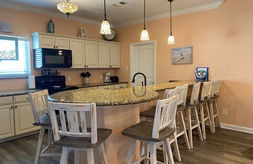 Port Bolivar House | Everything Beachy! Beautiful home Close to the Beach