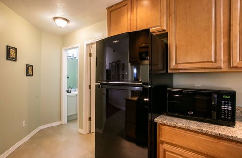 Nor Este House | Exceptional! Hot Tub! Near Balloon Park, Food, Breweries, Hiking, Dog Park!