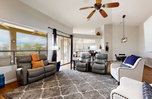Catalina Shadows Estates House | Expansive mountain views! Spacious retreat near Catalina State Park!