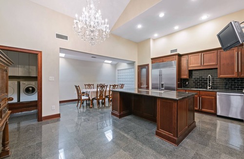 Clodine House | Exquisite house with loft . Great deals for longer stays