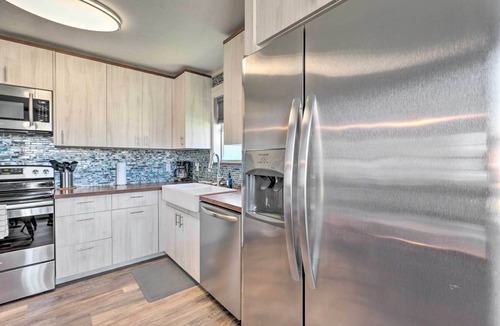 South Padre Island Cottage | Family-friendly South Padre Island Escape w/Grill