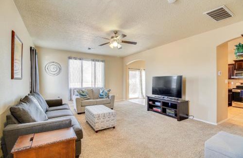 Paradise Hills Civic House | Family-Friendly Home w/Mtn View in Albuquerque!