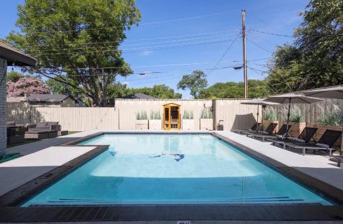 Dallas House | Family Paradise Playhouse includes Pool and Gameroom