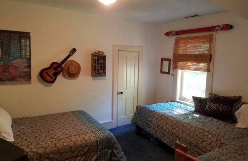 Hermosa House | Family+Pet Friendly Vacation Rental! Ask about Deep Discount for 4-6 Month stays