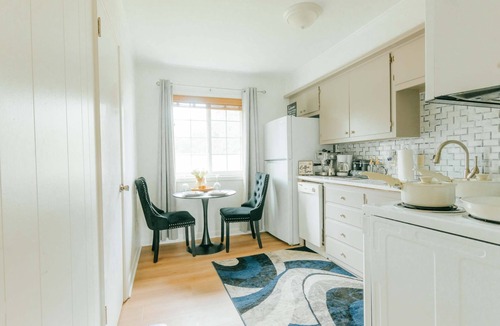 Nacogdoches Apartment | Family-Ready 2BR · Sleeps 6 · 2 Min to SFA