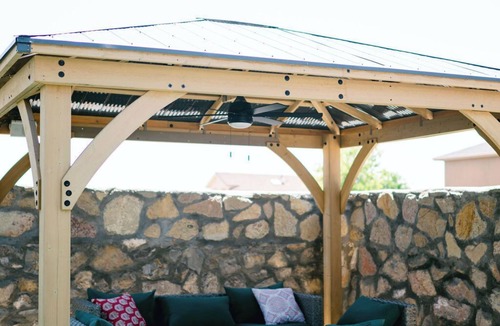 Northeast El Paso House | Family Retreat w/Pool - Golf - Pickleball Sleeps 9