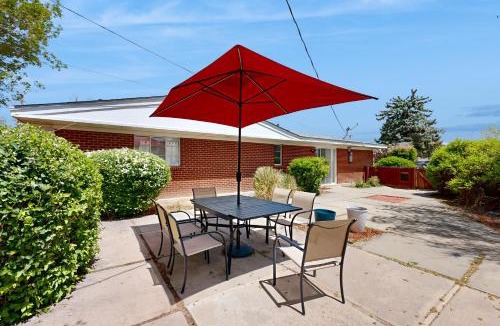 Farmington House | Farmington Family Home w/Private Patio