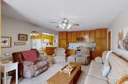 Farmington House | Farmington Family Home w/Private Patio