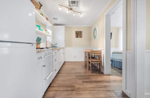 Old Town Condo | Flip Flop Inn – Cozy Downtown Condo, Walk to Beach