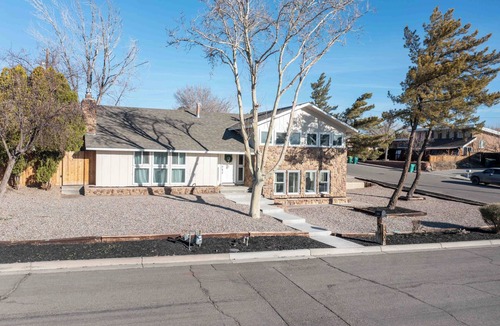 Farmington House | Foothills & Chill — Spacious 4‑Bedroom
