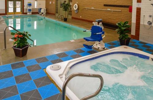 Northeast Santa Fe Resort | Fort Marcy Suites by All Seasons Resort Lodging