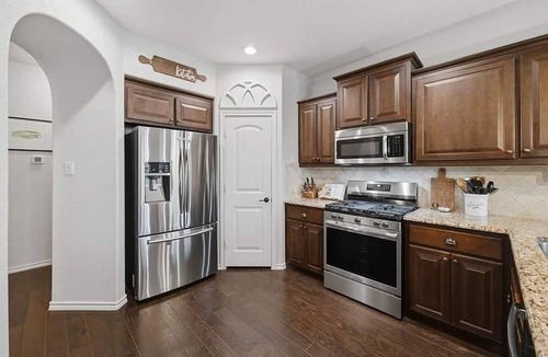 Saginaw House | Fort Worth 4BR Retreat | Patio + Fenced Yard