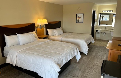 Carrizozo Hotel | Four Winds Motel & RV Park