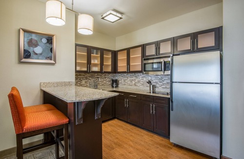 Amarillo Apartment | Free Daily Breakfast, Indoor Pool + Hot Tub Access