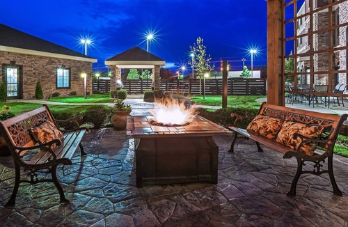 Amarillo Apartment | Free Daily Breakfast, Indoor Pool + Hot Tub Access