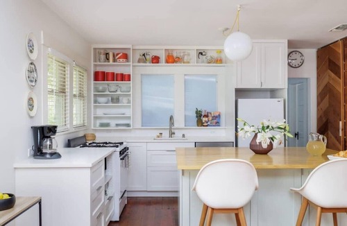 Hyde Park House | Free Parking, Walk to Food - Pastel - Portoro