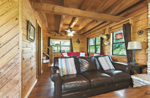 Leakey House | Frio Rivers Edge in the Heart of Hill Country