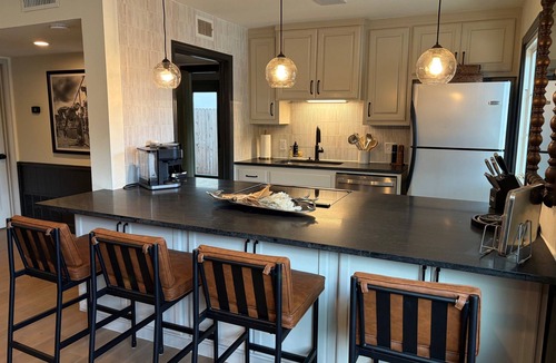 Arlington Heights House | Ft. Worth (Cowtown) Private Luxury Property. New Remodel w/4 Parking Spots.